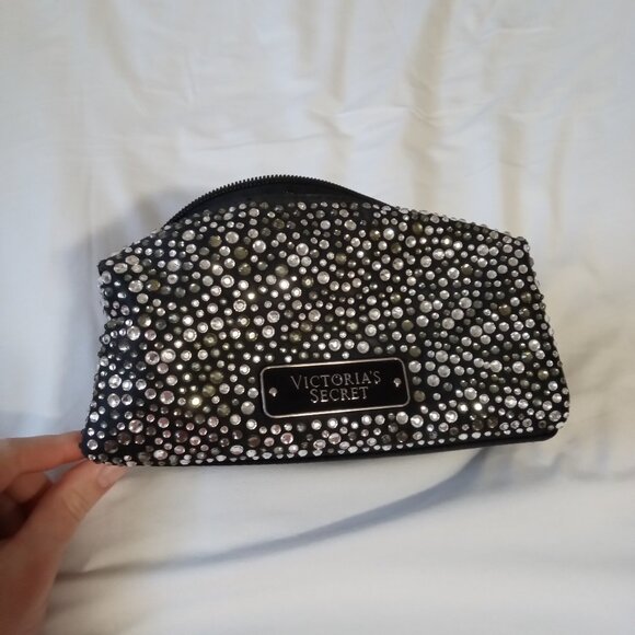 Victoria's Secret Makeup Bag - Picture 1 of 4